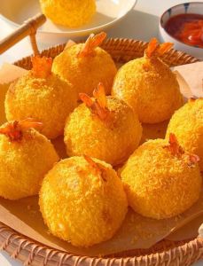 黃金虾做法_黄金虾球酥脆鲜香，做法简单易学