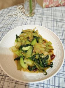 爆炒油菜家常做法_腐竹香菇小炒肉清炒，简单美味！