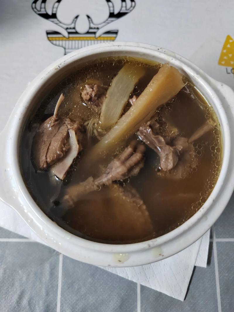 腊肉焖麦豆饭的做法_肥腊豆焖饭，香浓味美