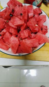 西瓜酱豆炒鸡蛋的家常做法_酱豆炒鸡蛋，东北乡愁记忆味