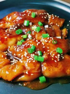 清蒸巴沙鱼的做法_清蒸巴沙鱼，低脂高蛋白，简单美味！