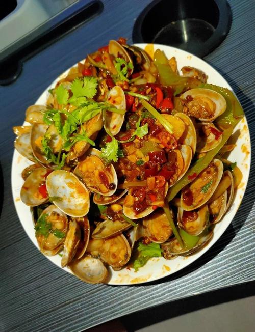 辣炒黄蚬子的家常做法_辣炒黄蚬子鲜美做法，快火快炒保鲜味！