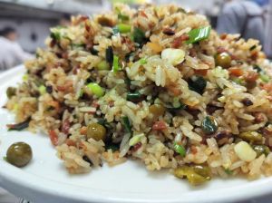 腊味麦豆饭的做法_香浓可口，家的味道！