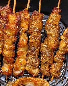 烤肉没熟透吃了要紧吗_烤肉没熟透有风险，小心病从口入！