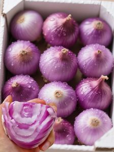 洋葱熏眼睛怎么缓解_洋葱辣眼？速冲水冷敷，再戴护目镜！