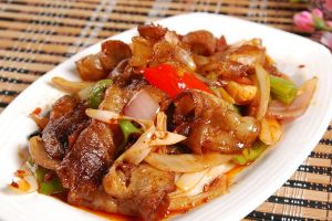 回锅肉只能用五花肉吗_回锅肉选二刀肉最香，肥瘦相间口感佳