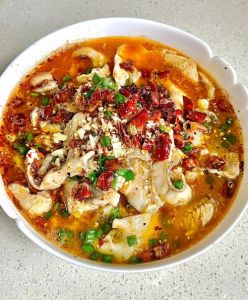 水煮鱼家常版的做法_家常水煮鱼，简单又香辣！