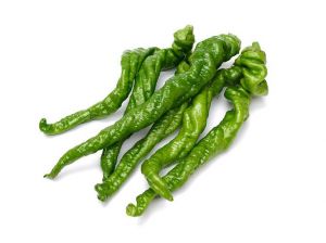 青尖椒跟螺丝椒哪个辣_螺丝椒更辣增香，青尖椒适口多样