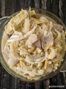 氽与汆有什么区别意义_沸水汆丸子，油炸氽油条