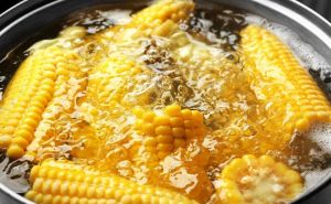 玉米煮越久越软吗_玉米别煮久，15分钟刚刚好！