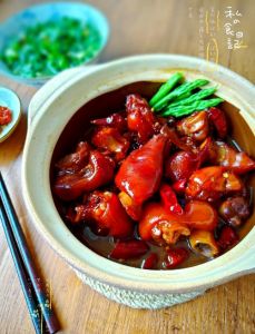 焖猪脚最正宗的做法_香浓下饭，家常美味