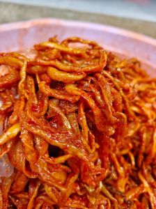 腌白萝卜条做法_萝卜罐头腌制法，爽脆开胃！