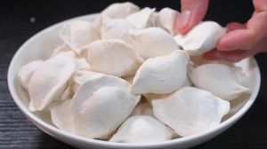 冻饺子一般煮几分钟_速冻饺子水开煮8-10分钟，浮起即熟，别解冻