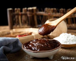 甜面酱老式做法_老式甜面酱做法，豆皮与麻辣口味