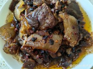 腊肉煮20分钟熟了吗_腊肉煮多久？15-30分钟看情况！