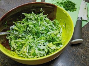 韭菜洗了怎么隔夜保存_韭菜洗后控干放冰箱，冷藏3-5天，冷冻2个月！