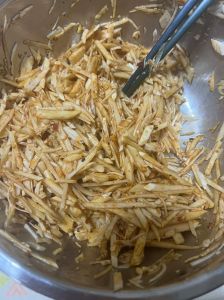 笋子炒出来怎么是苦的_竹笋太苦？焯烫去味超有效！