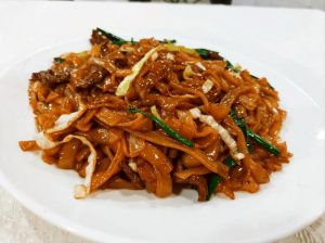 干炒牛河为什么叫牛河_干炒牛河，猛火快炒，牛肉鲜嫩，河粉滑爽！