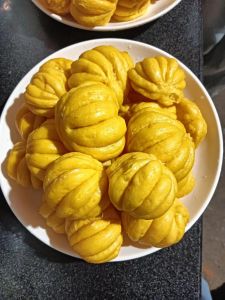 第一次做老面馒头的做法_发酵好口感筋道香！