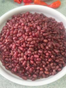 红小豆馅的家常做法_自制无油豆馅，怀念父亲做的豆包甜香回忆