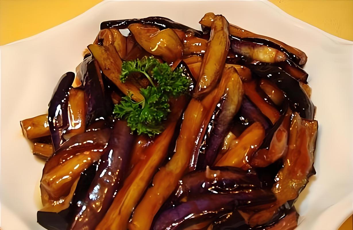 烧圆茄子的家常做法_家常炸茄块,外脆里嫩不上火 烧圆茄子的家常做法_家常炸茄块,外脆里嫩不上火