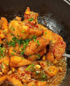 炸过的鱼块有哪些做法_带鱼裹面糊油炸酥脆做法多