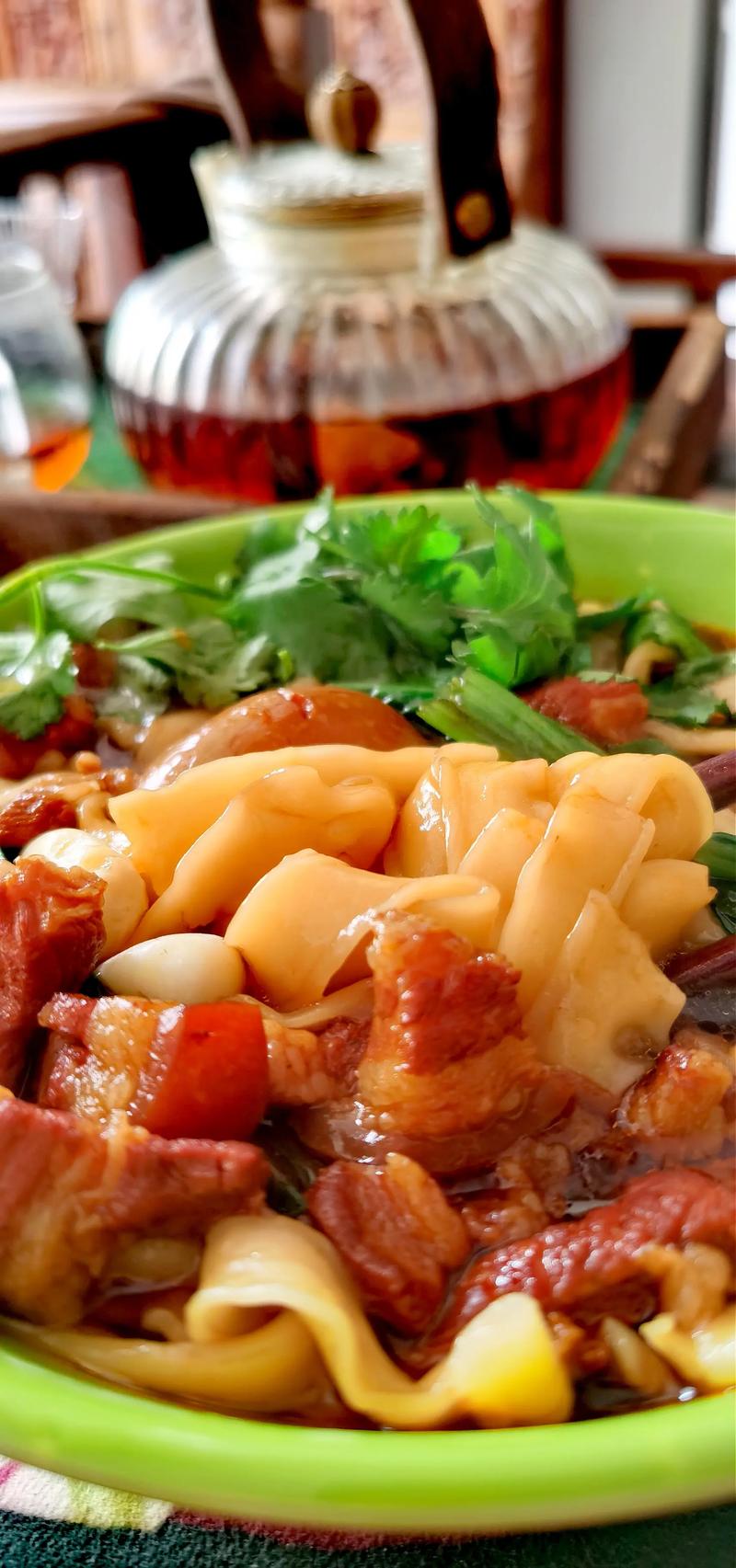 小炖肉刀削面卤的做法_小炖肉刀削面,香醇可口,在家轻松做! 小炖肉刀削面卤的做法_小炖肉刀削面,香醇可口,在家轻松做!