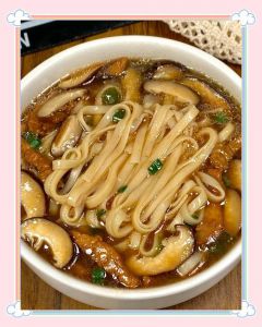 陕北香菇面正宗做法_陕北特色，汤浓面香