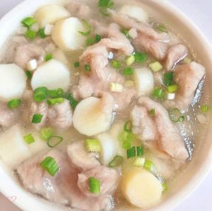 苡瑶的做法大全家常_蒸瑶柱加炸蒜油，蒜香鲜美又接地气！