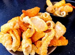 炸皮肚的正确方法_家常炸皮肚，简单易学，美味下酒菜！