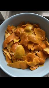 腌桔子皮的腌制方法_白醋泡橘皮，天然清洁剂，洗碗去污除异味，还能泡脚防晕车