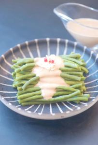 麻汁凉豆角的家常做法_麻汁凉豆角，脆爽美味家常菜