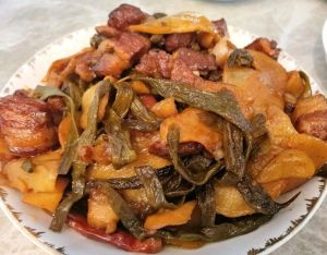 东北红烧肉家常做法_肥瘦相间，香浓入味家常菜