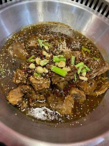 板鸭火锅的家常做法_冬日暖胃美味