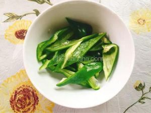菜切成菱形_切出漂亮菱形菜片的小窍门
