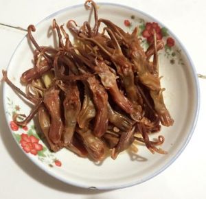 生鸭舌蒸多久能熟_蒸鸭舌时间灵活，新鲜40-50分钟，干鸭舌20-30分钟