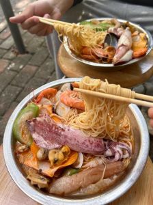 泡菜海鲜汤粉的家常做法_泡菜海鲜汤粉，家常美味，简单易做！