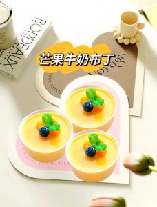 芒果布丁的做法_夏日芒果布丁，香甜Q弹，简单自制美味！