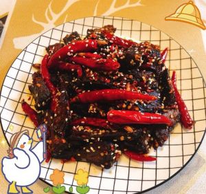 麻辣干煸牛肉的做法_家常干煸牛肉，做法香绝！