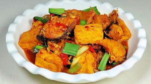 鱼块煮豆腐最简单做法_酸菜鱼块豆腐汤，鲜美开胃易做！
