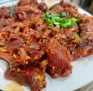 牛肉铁板烧的做法_部位选对火候够