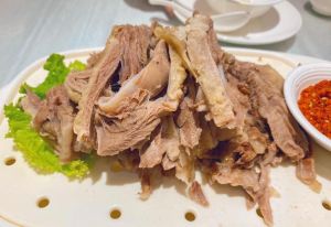 正宗宁夏手抓羊肉做法_文火慢炖，原味鲜香！