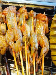 牛蛙烤10分钟能熟吗_家常烤牛蛙，腌入味，烤到熟透又美味！