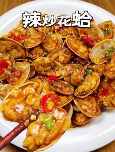 花蛤蜊炒开口就熟了吗_水煮花蛤5分钟，爆炒开壳即熟，鲜美营养又实惠