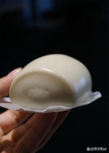 黑白馒头的做法大全_软硬适中，黑面加粉，温冰水，塑形分层，发酵刷水，烘焙到位