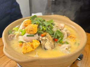 杂鱼火锅做法大全家常_去腥紧实，锅气十足！