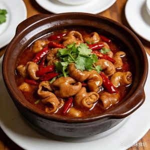 炖猪大肠放什么调料_盐搓柠檬洗，香料炖煮香，猪大肠多做法！