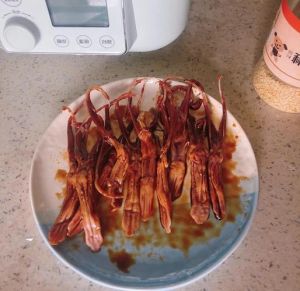 鸭舌怎么煮几分钟能熟_鸭舌做法多，煮卤蒸要趁时