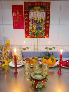家里供灶王爷正确方法_传统习俗与温馨仪式