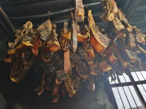 河南适合制作腊肉吗_传承风味，地道美食